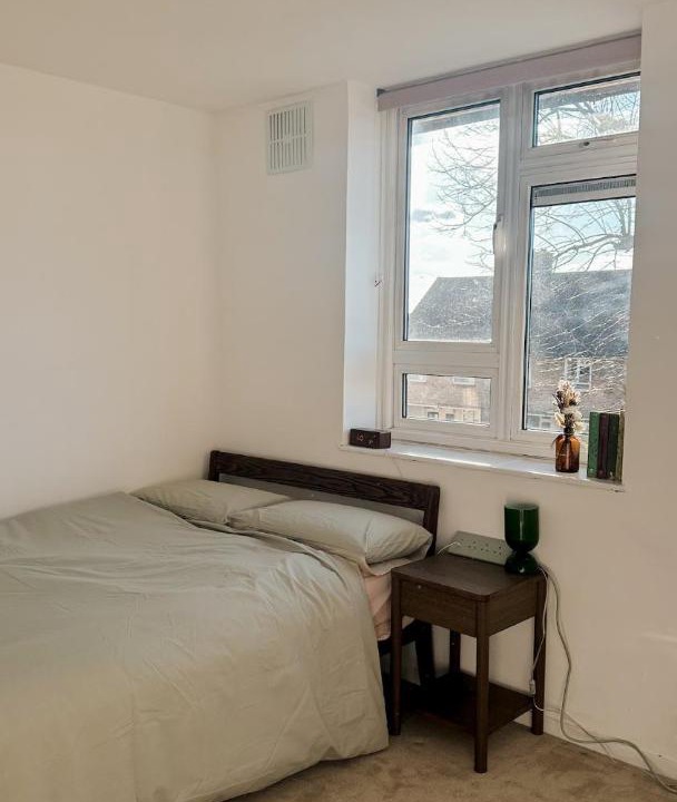Photo of Bedroom in Swiss Cottage