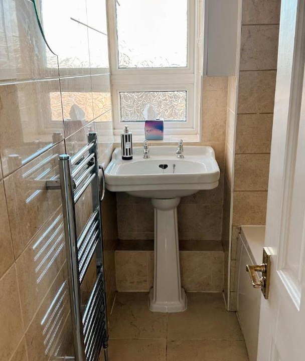 Photo of Bathroom in Swiss Cottage