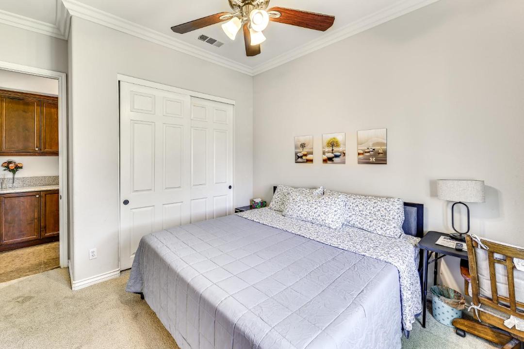 Photo of Bedroom in Alessandro Heights