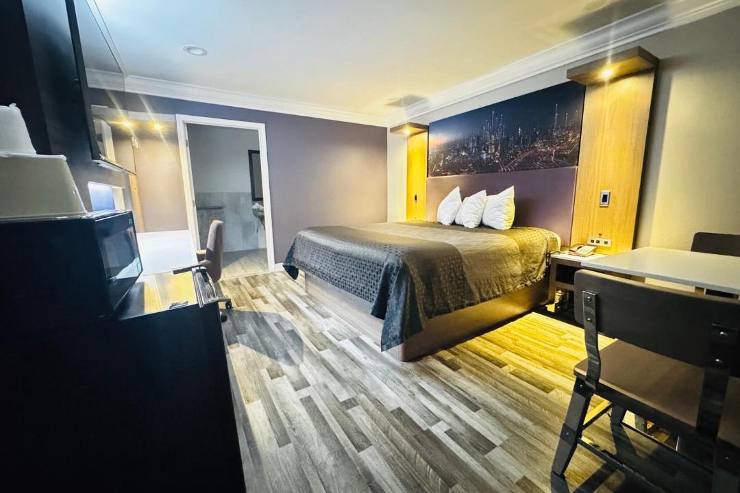 Photo of Bedroom in South Montebello