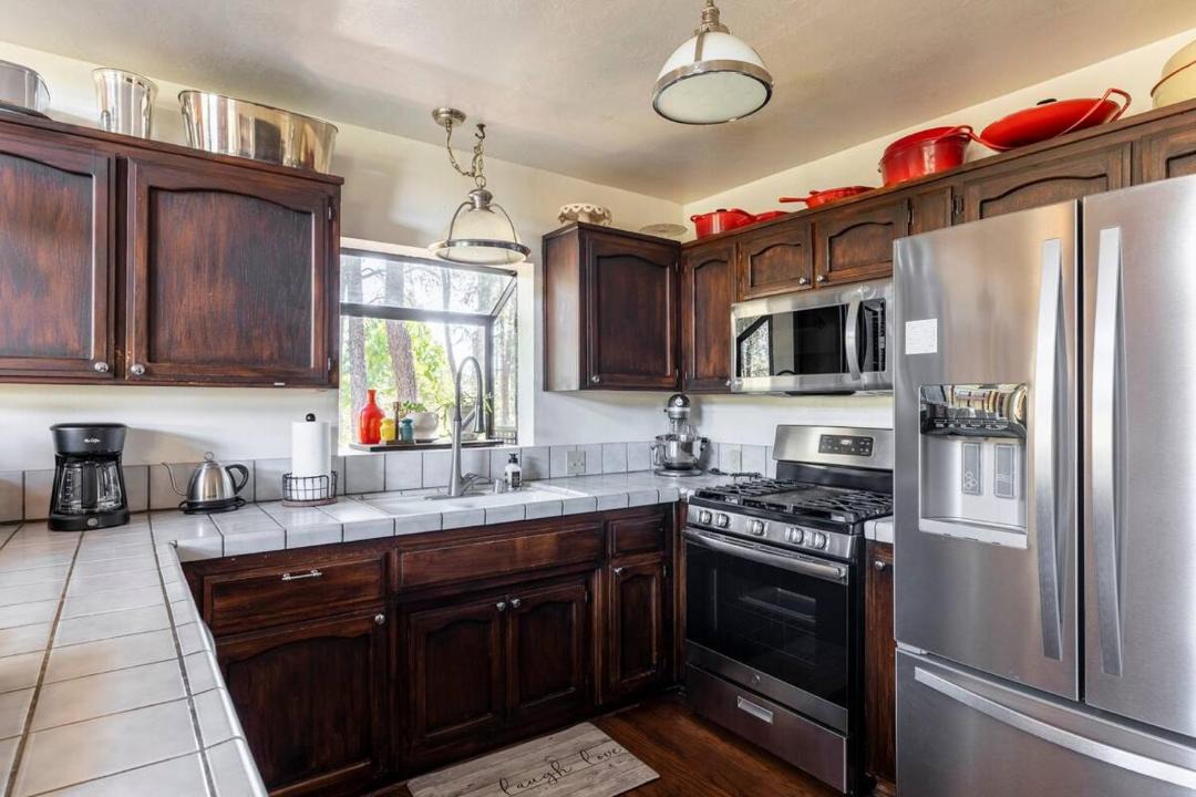Photo of Kitchen in Pine Mountain Club