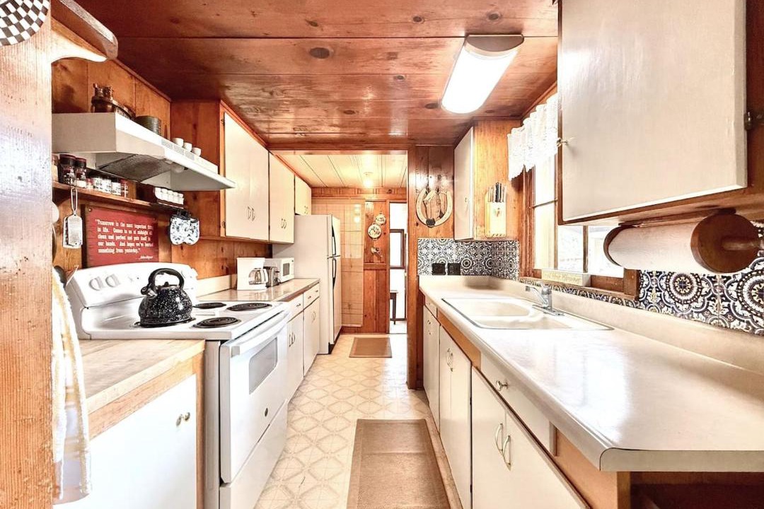 Photo of Kitchen in Midpines