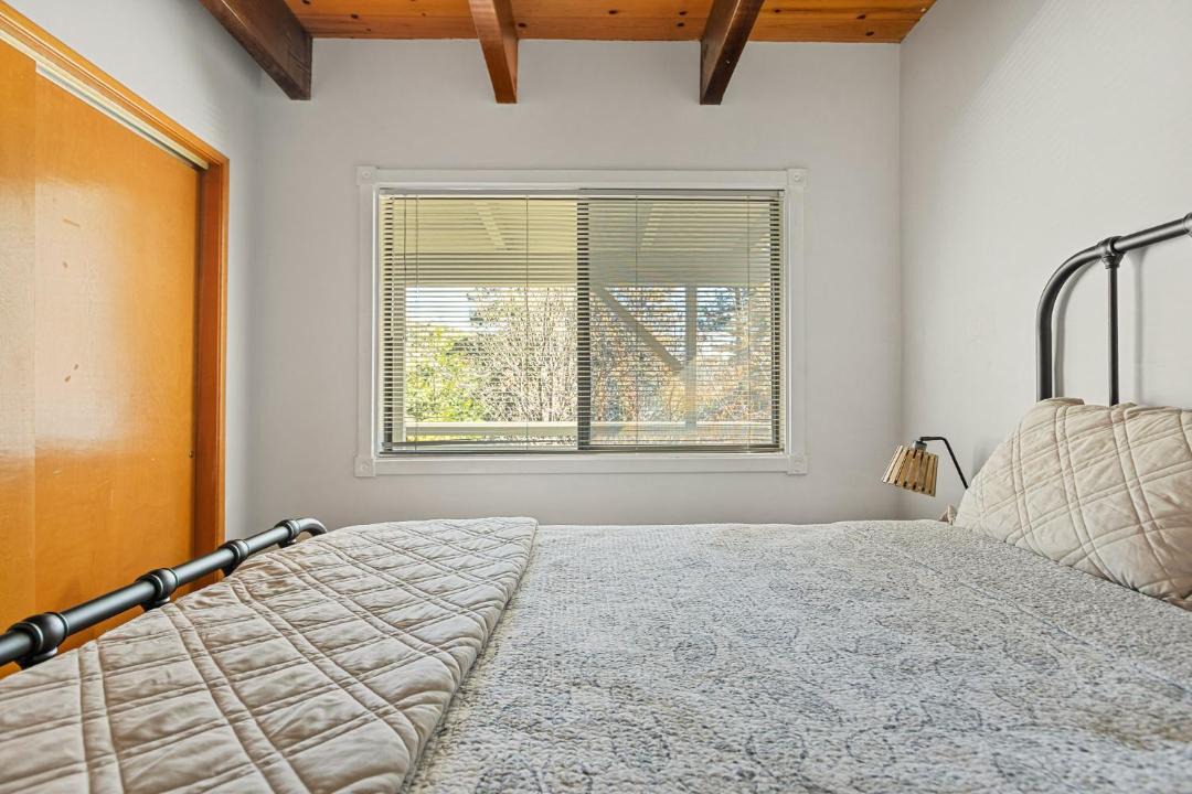 Photo of Bedroom in Lake Arrowhead