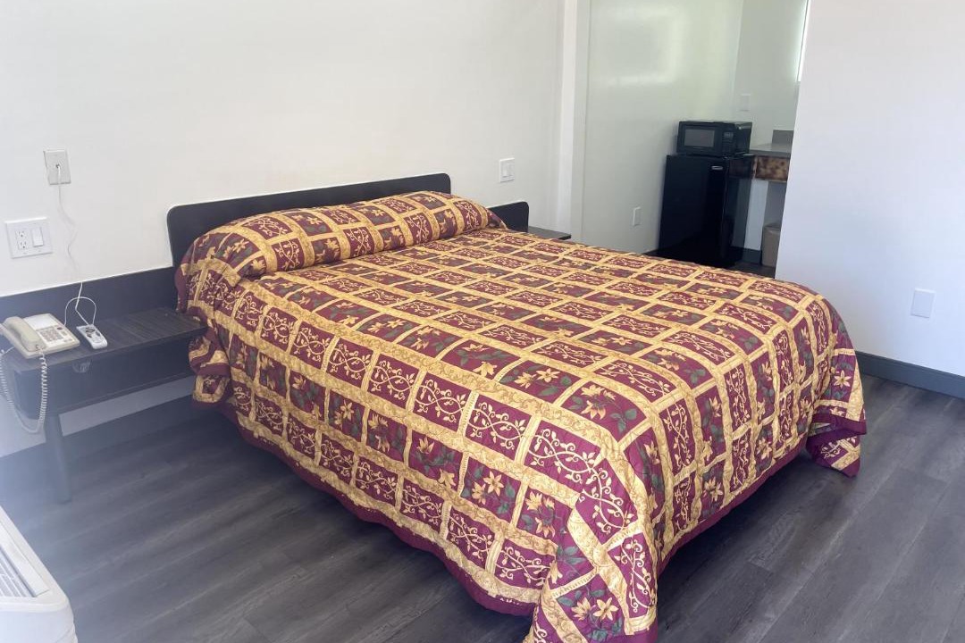 Photo of Bedroom in East Side Costa Mesa
