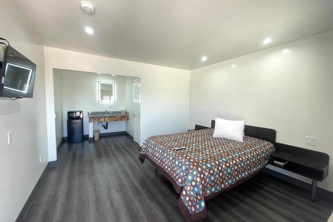 Photo of Bedroom in East Side Costa Mesa