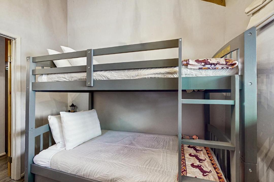 Photo of Bedroom in Arrowhead Villas