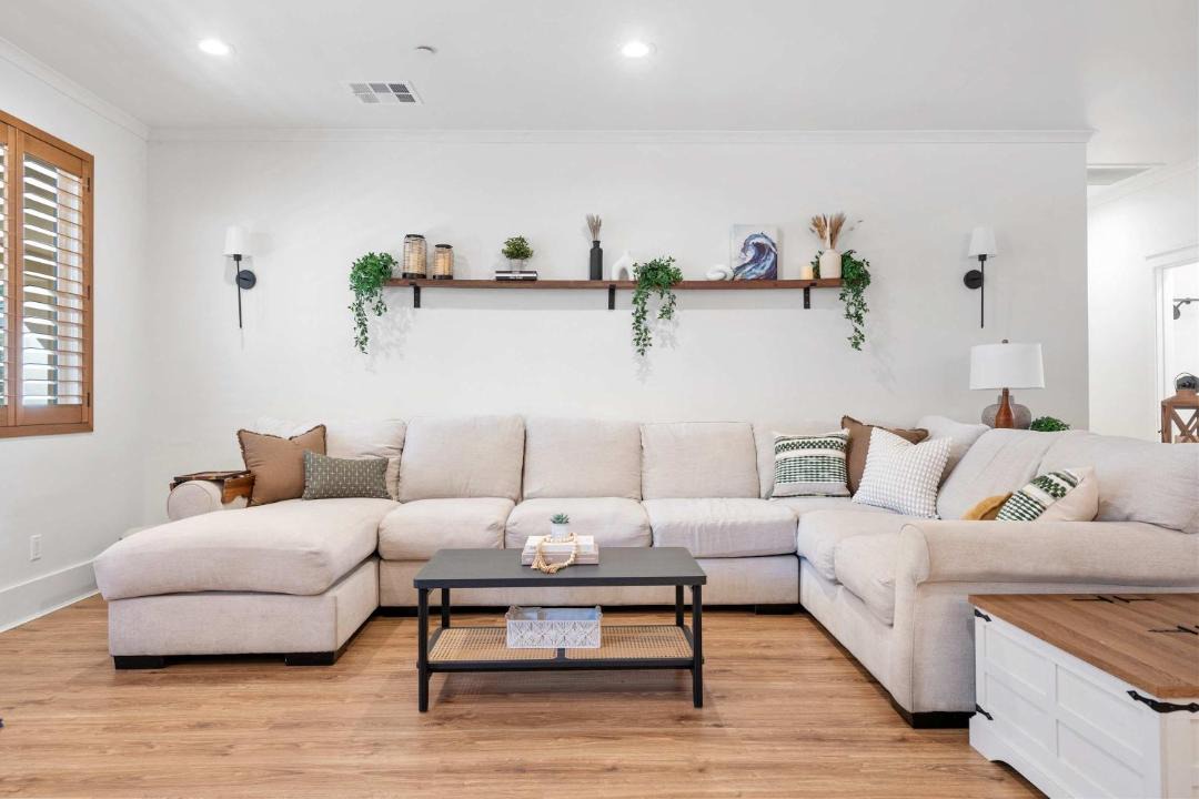 Photo of Livingroom in Country Club