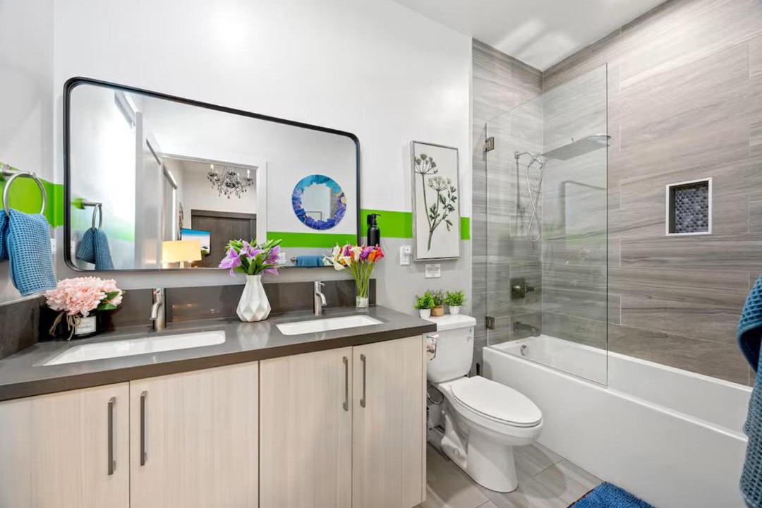 Photo of Bathroom in North Hollywood