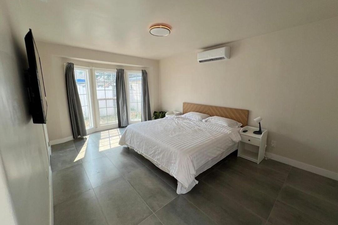 Photo of Bedroom in Baldwin Park