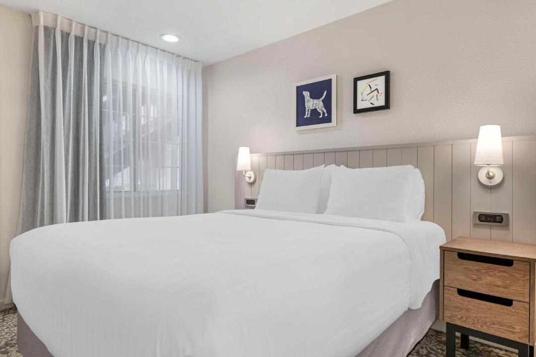 Photo of Bedroom in Torrance