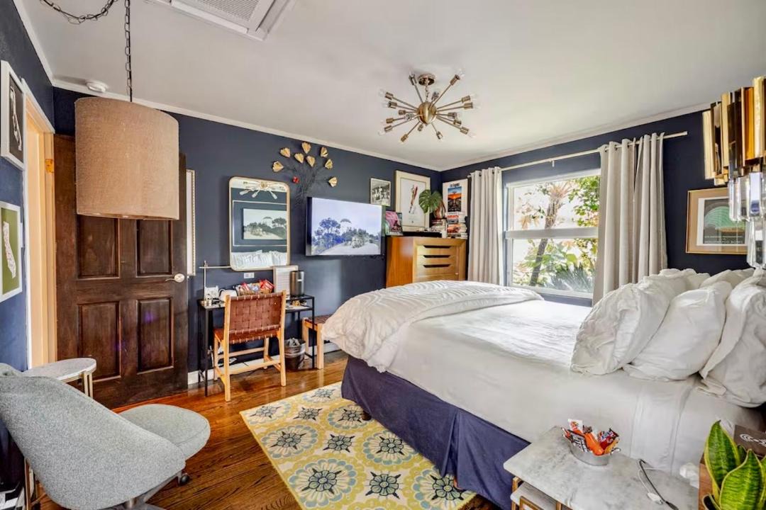 Photo of Bedroom in North Hollywood
