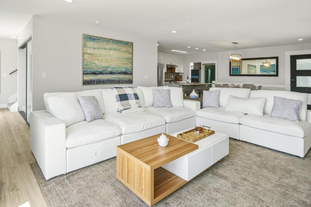 Photo of Livingroom in South Oceanside