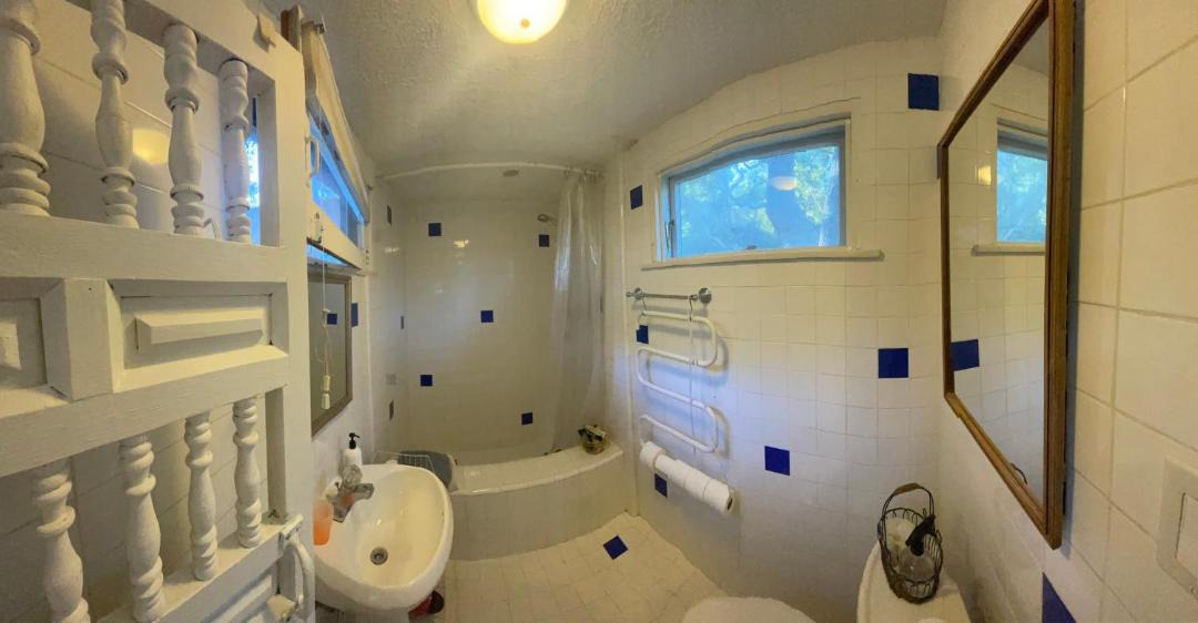Photo of Bathroom in Fernwood