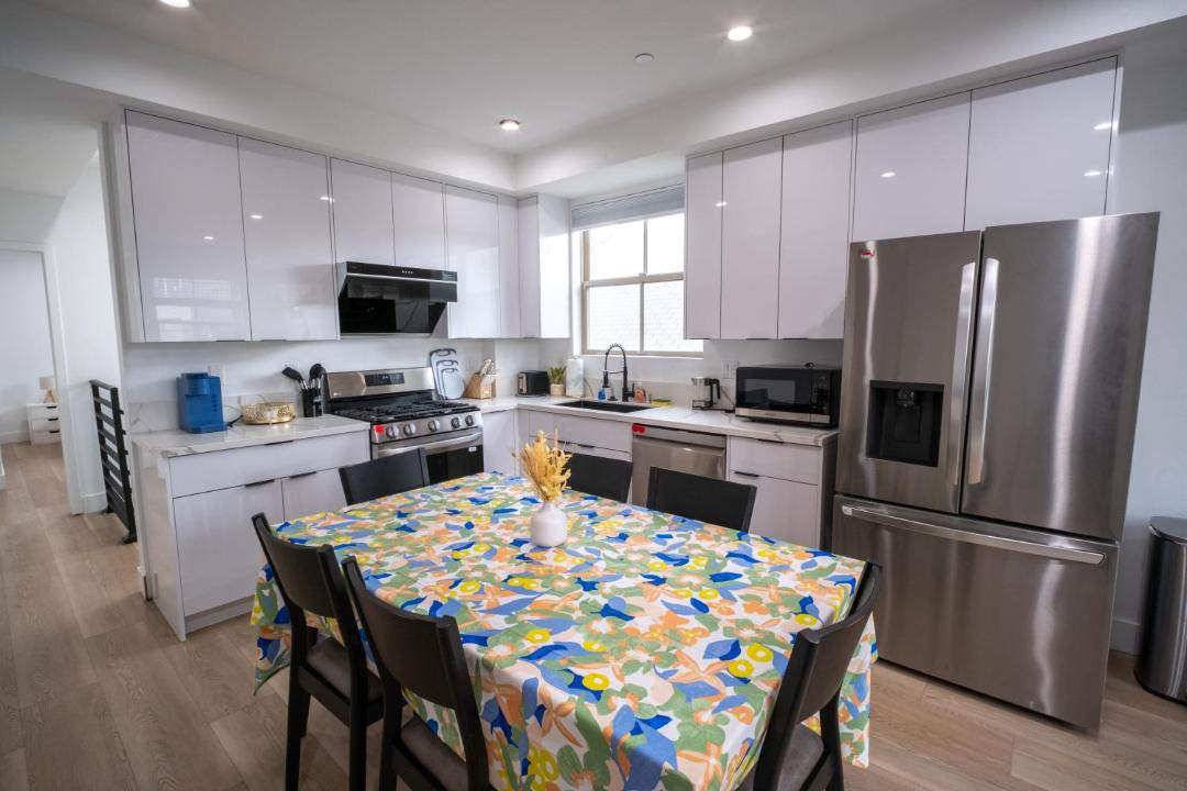Photo of Kitchen in Pico-Union