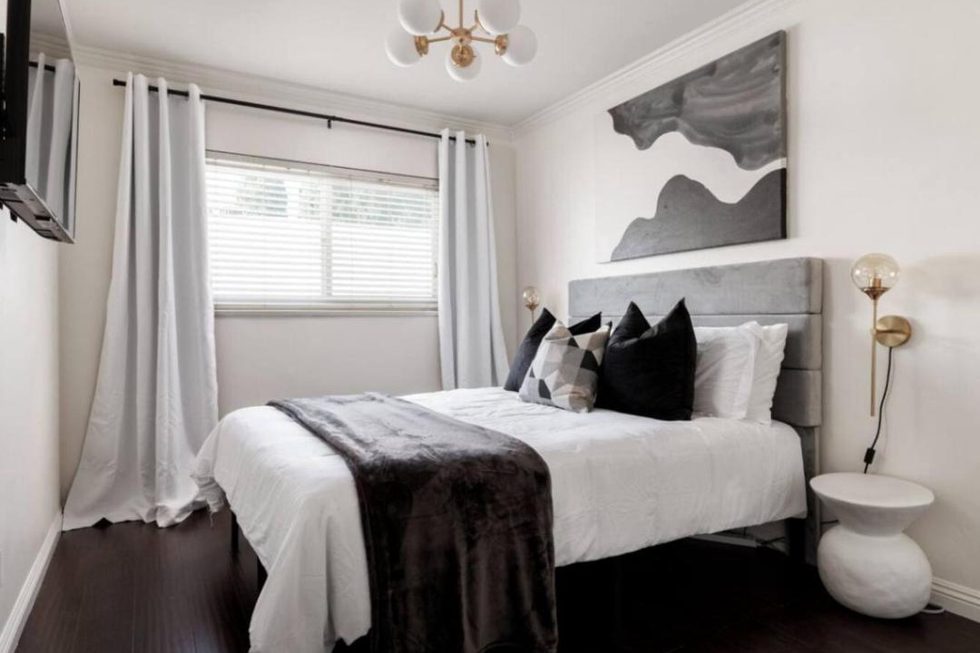 Photo of Bedroom in Los Altos