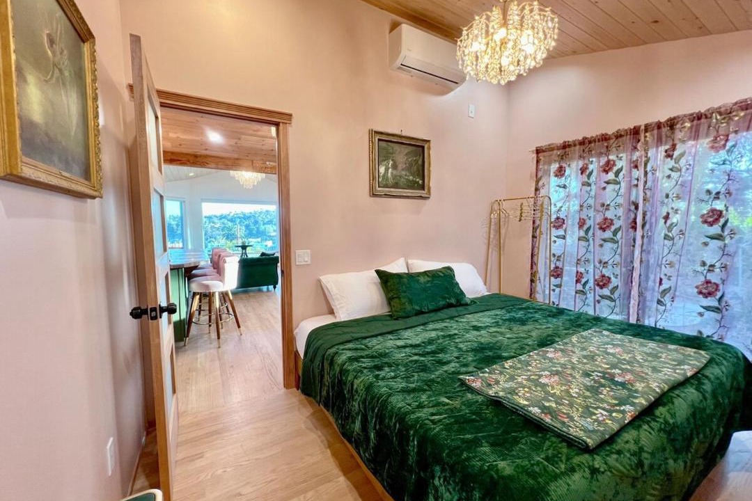 Photo of Bedroom in Eagle Rock