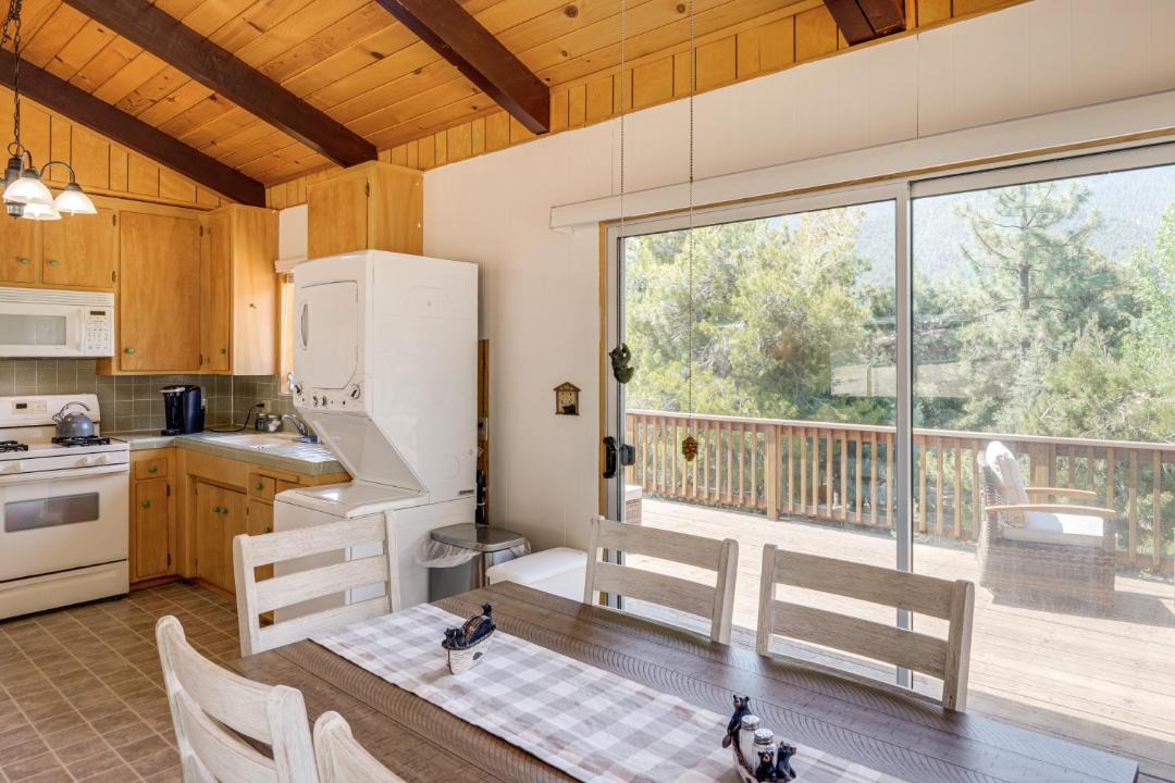 Photo of Kitchen in Pine Mountain Club