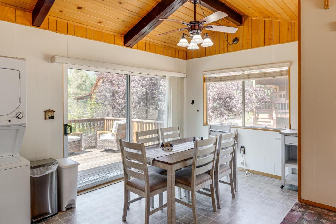 Photo of Kitchen in Pine Mountain Club