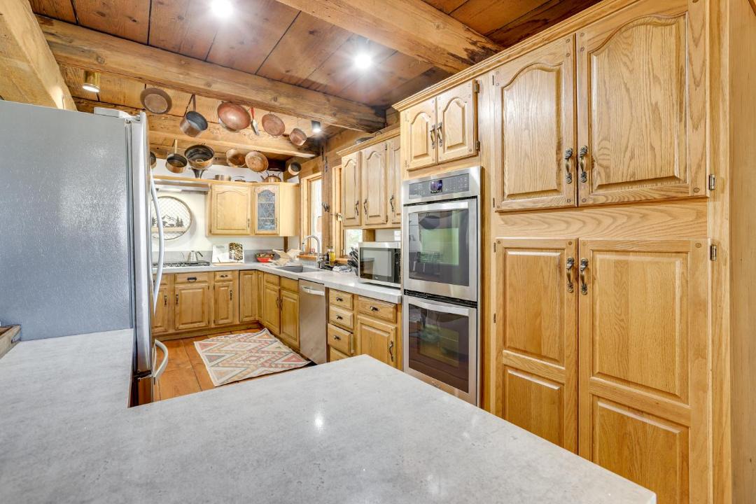 Photo of Kitchen in Crestline