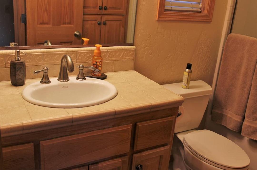 Photo of Bathroom in Summit Estates