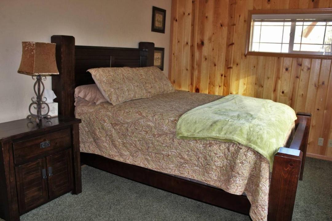 Photo of Bedroom in Summit Estates