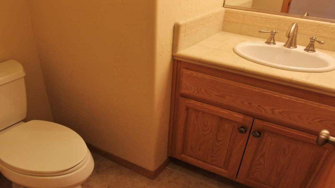 Photo of Bathroom in Summit Estates