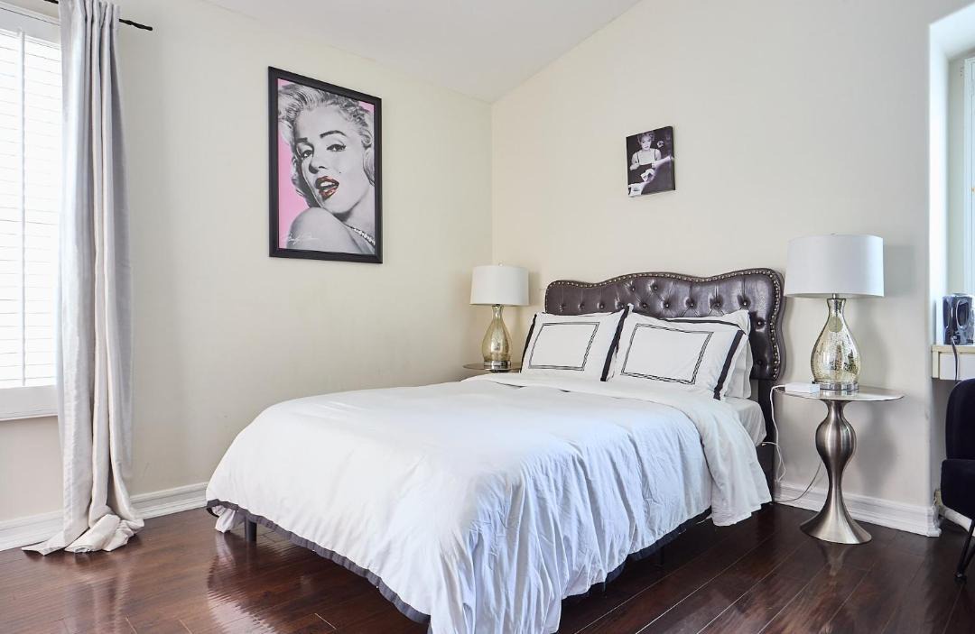 Photo of Bedroom in Hollywood Hills