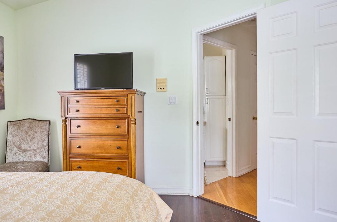 Photo of Bedroom in Hollywood Hills