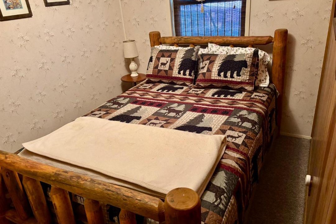 Photo of Bedroom in Posey