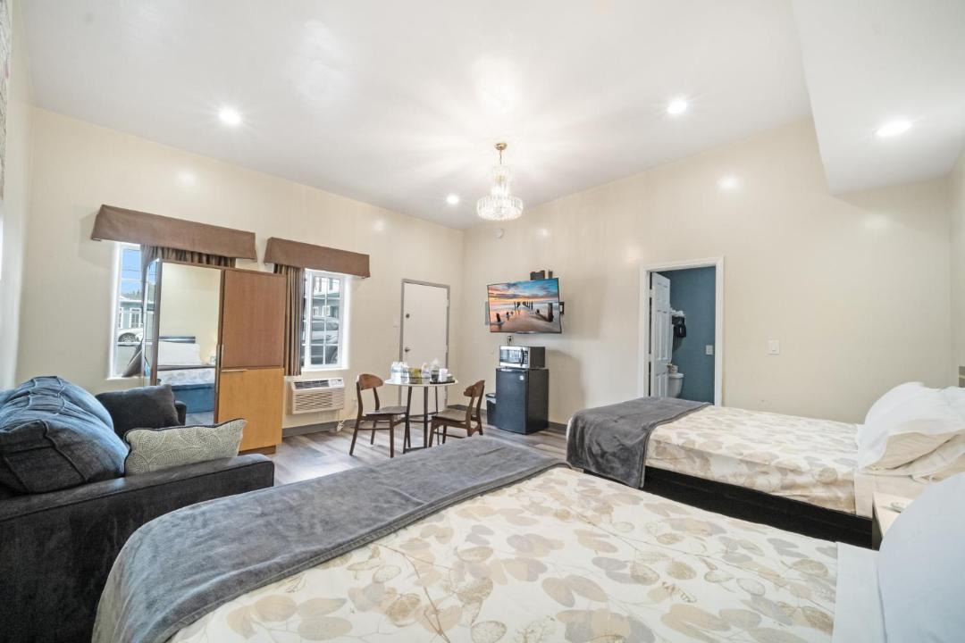 Photo of Bedroom in Park Mesa Heights