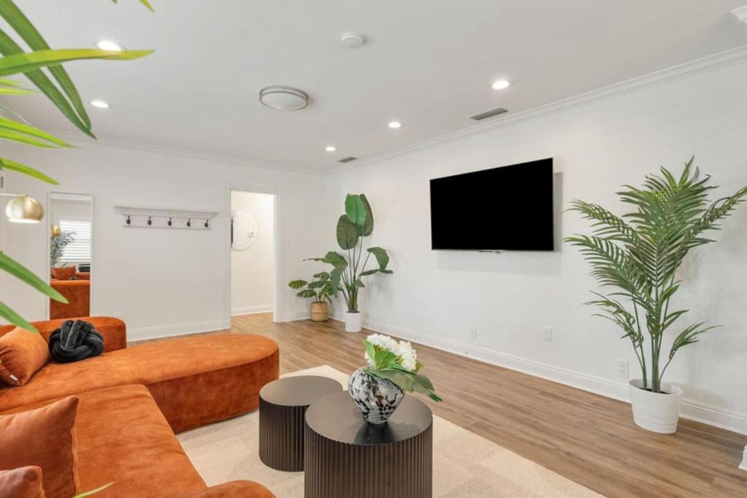 Photo of Livingroom in South of Conant