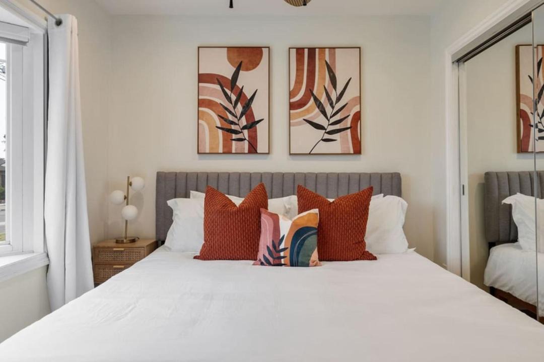 Photo of Bedroom in Bixby Knolls