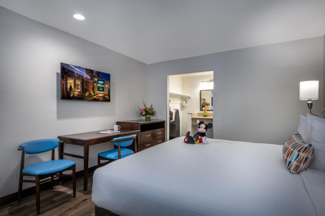 Photo of Bedroom in Anaheim Resort