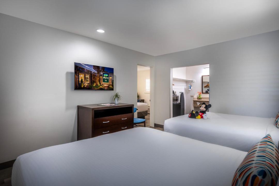 Photo of Bedroom in Anaheim Resort