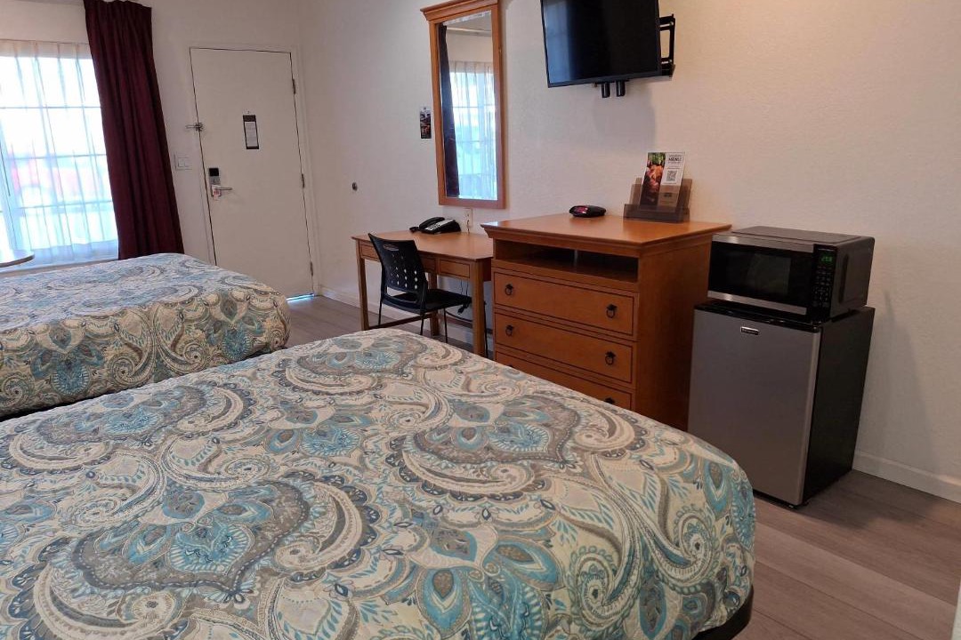 Photo of Bedroom in West Alameda