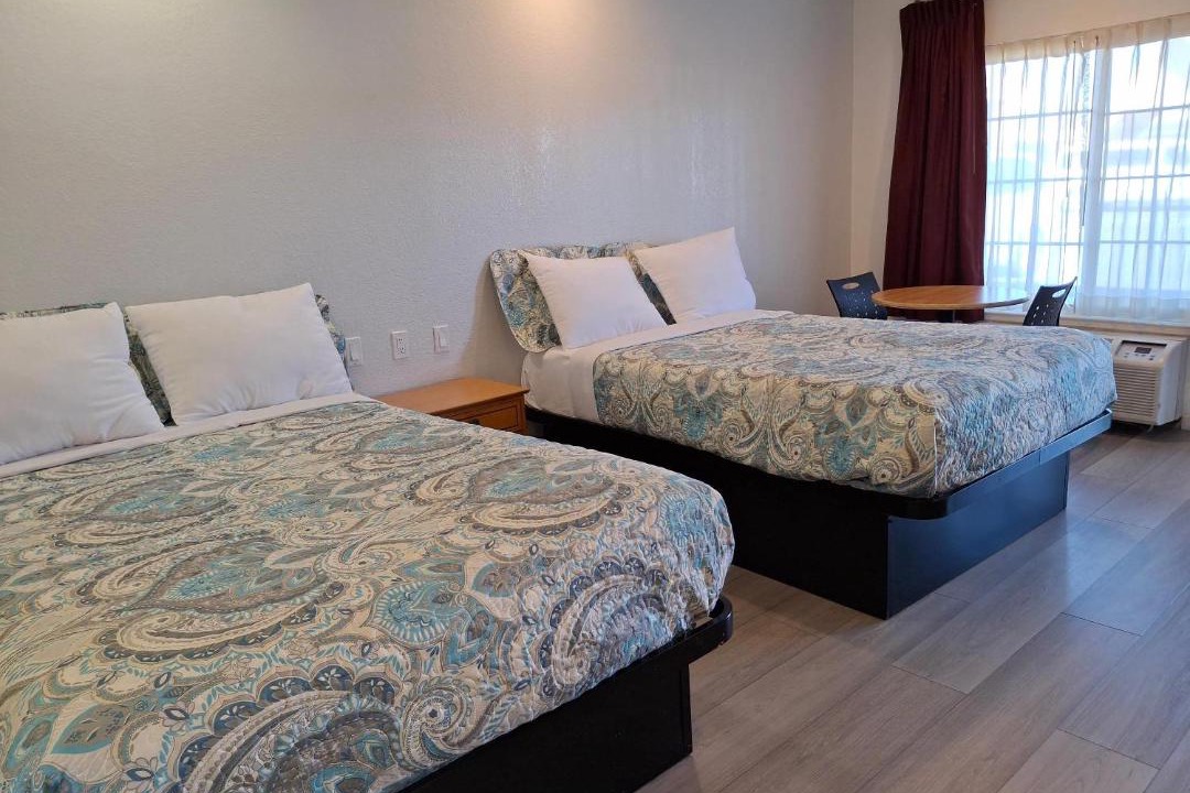 Photo of Bedroom in West Alameda