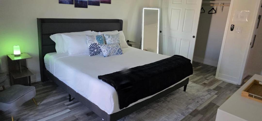 Photo of Bedroom in Twentynine Palms