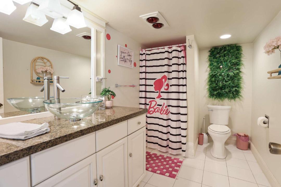 Photo of Bathroom in Midtown Sacramento