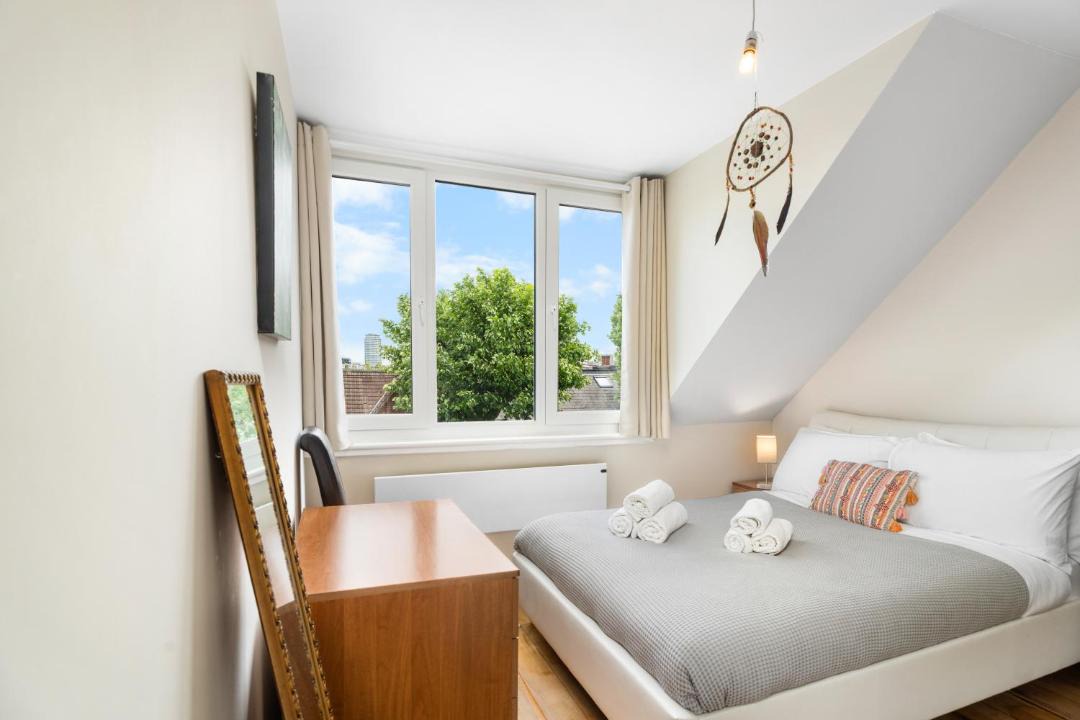 Photo of Bedroom in Sands End