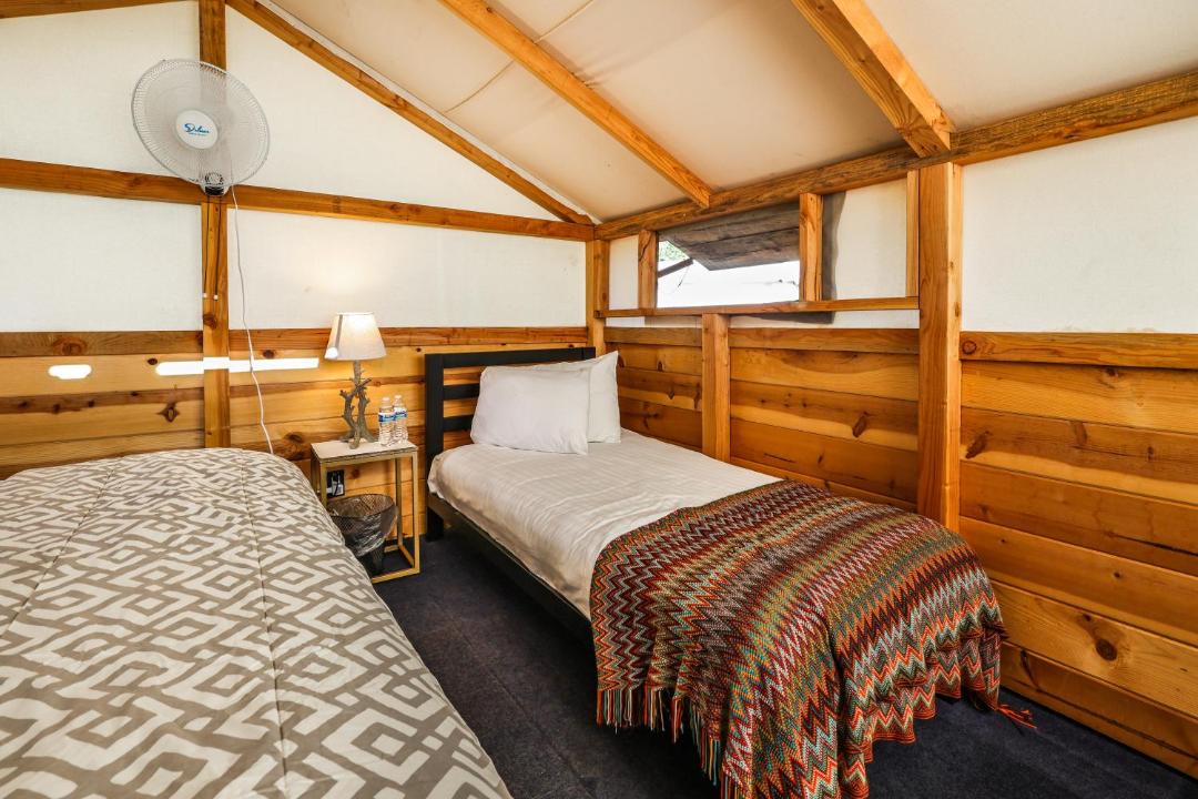 Photo of Bedroom in Kernville