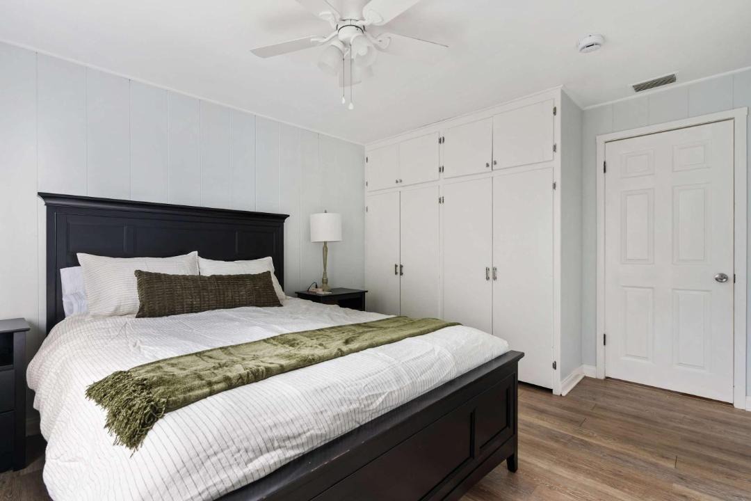 Photo of Bedroom in East Side Capistrano