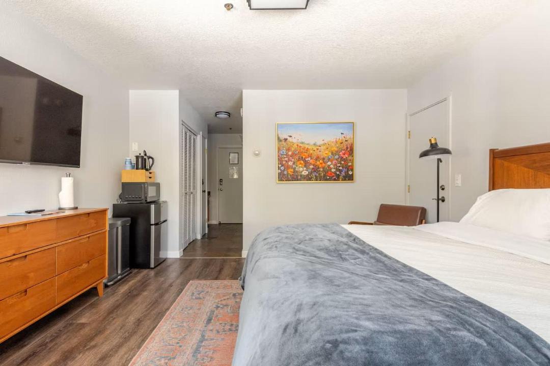 Photo of Bedroom in Kirkwood