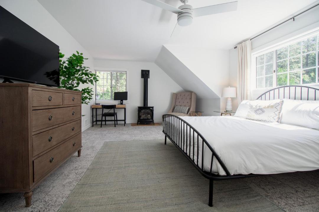 Photo of Bedroom in Idyllwild