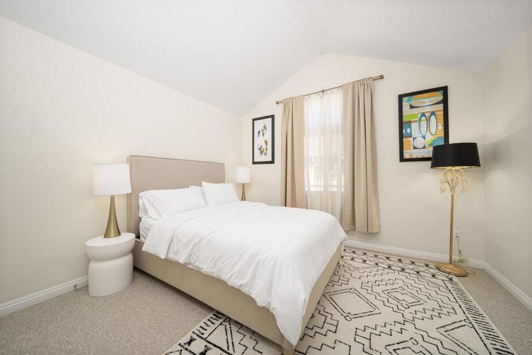 Photo of Bedroom in Duarte