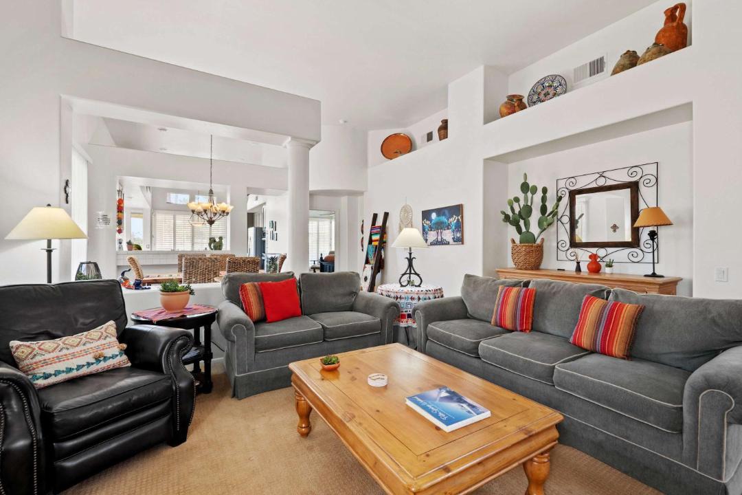 Photo of Livingroom in Cathedral City
