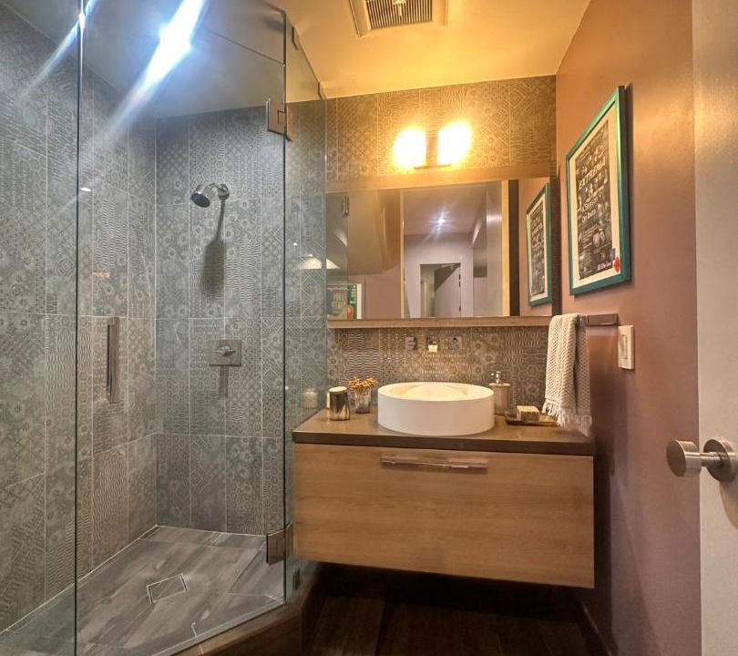 Photo of Bathroom in Los Angeles