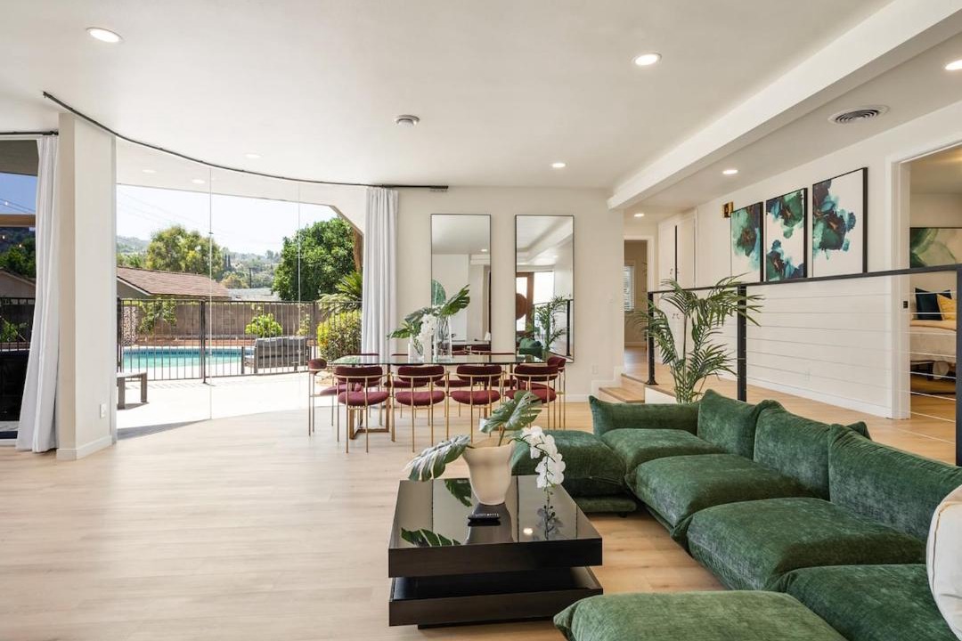Photo of Livingroom in Walnut Valley