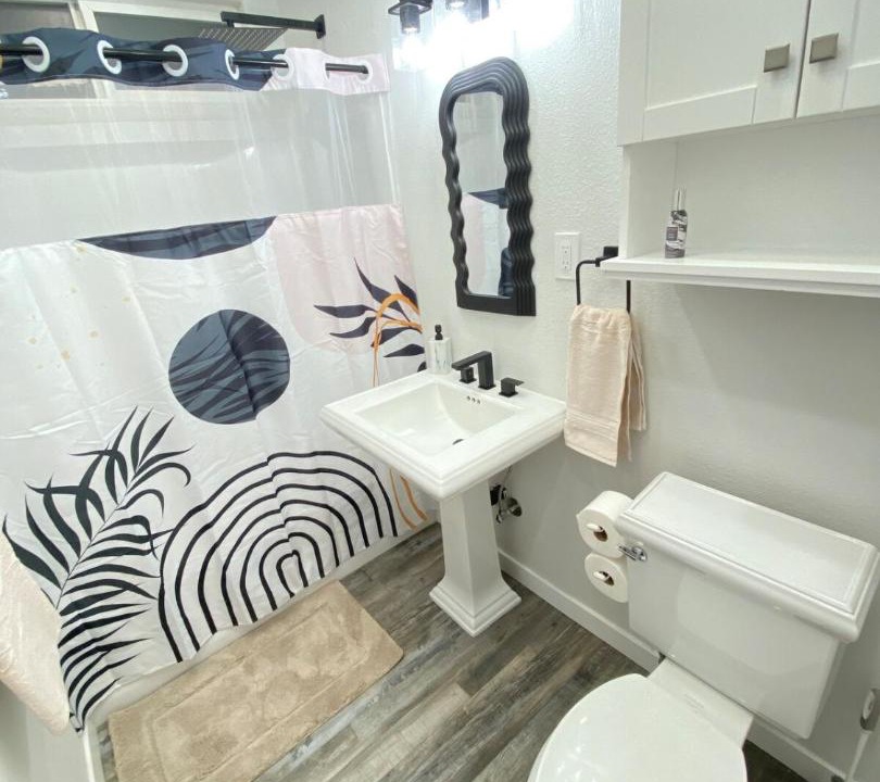 Photo of Bathroom in Rancho Dominguez