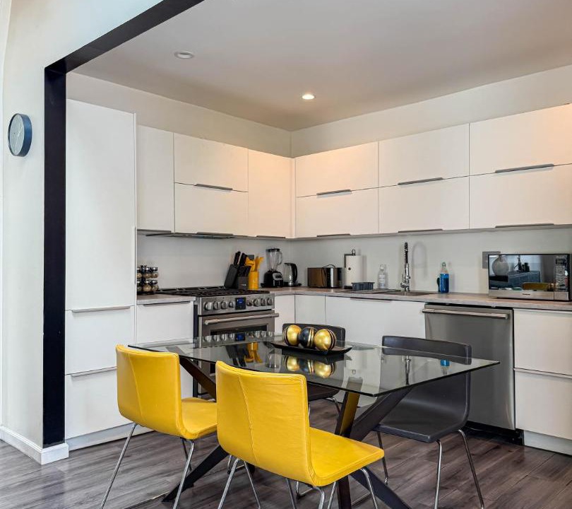 Photo of Kitchen in Ladera Heights