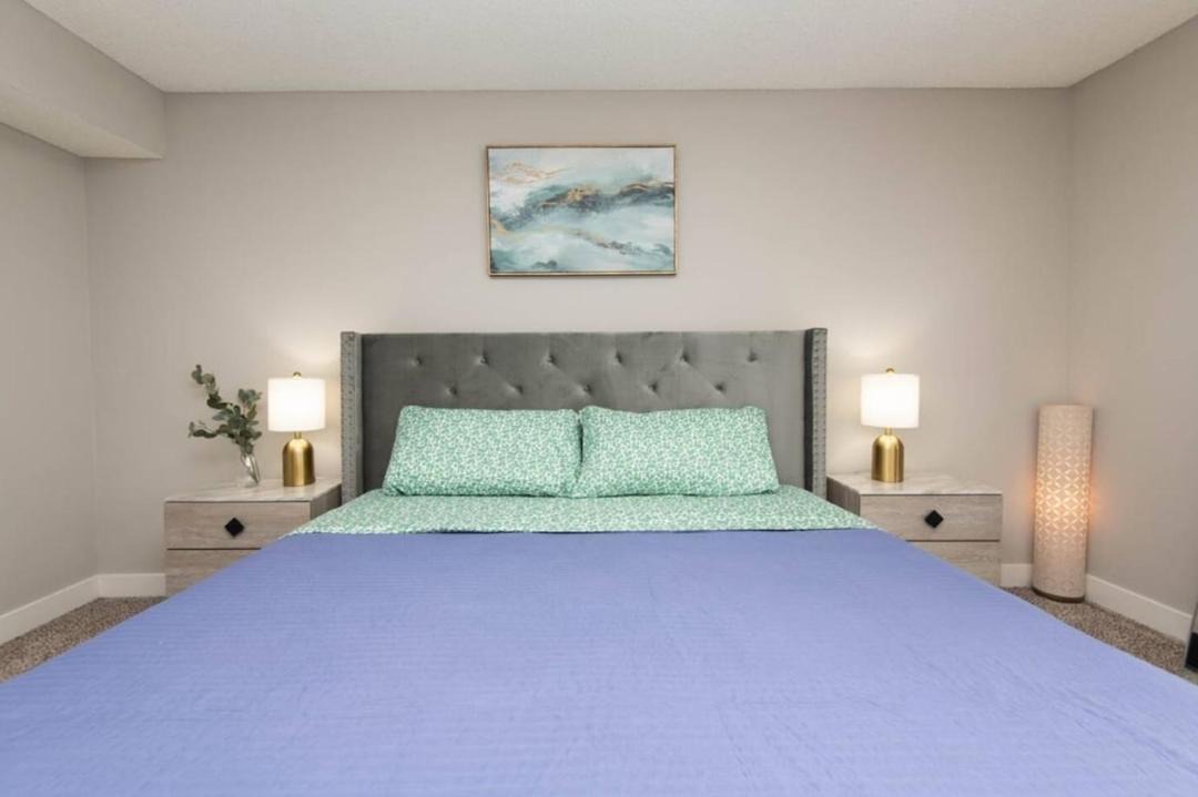 Photo of Bedroom in Hollywood